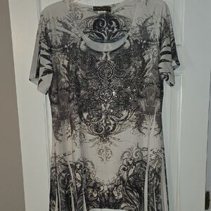 Lady Noiz Black and Gray Graphic Tee